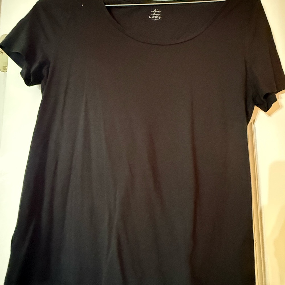 LOFT Black Short-Sleeve Scoop Neck Tee